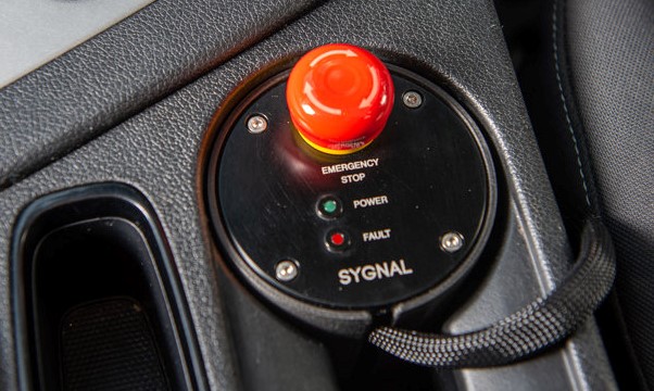 Sygnal drive-by-wire system emergency stop button